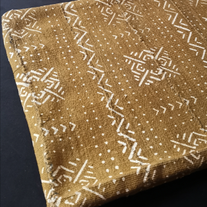 Tissu bogolan kaki
